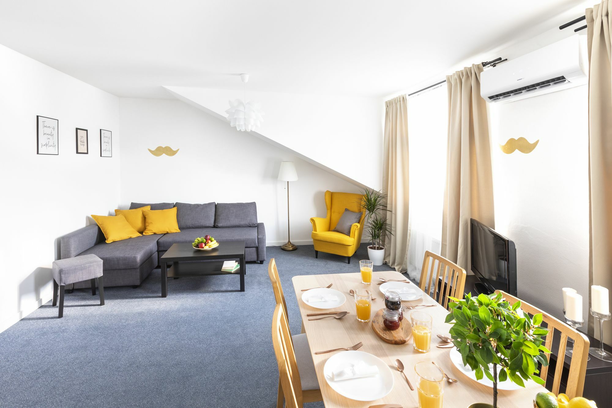 Little Tom Apartments Прага Екстер'єр фото